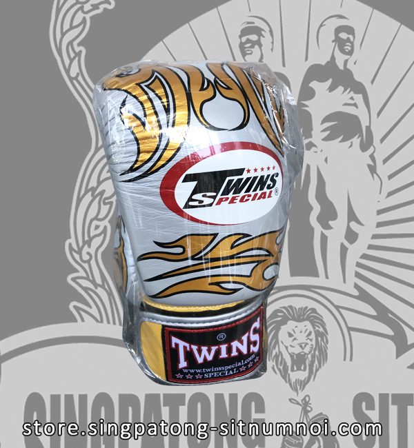 Twins Special Fancy Boxing Gloves – Silver-Gold Skull and Strap