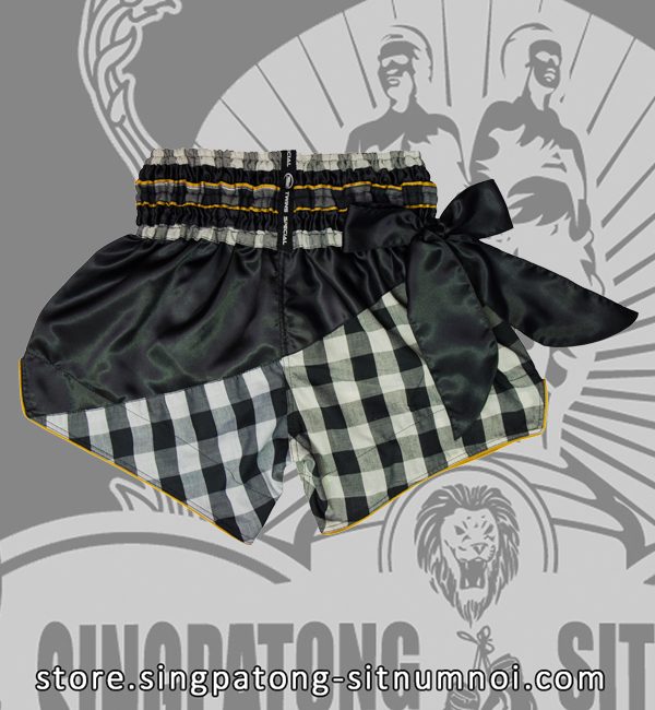 Twins Muay Thai Shorts BLACK AND WHITE CHECKERED back
